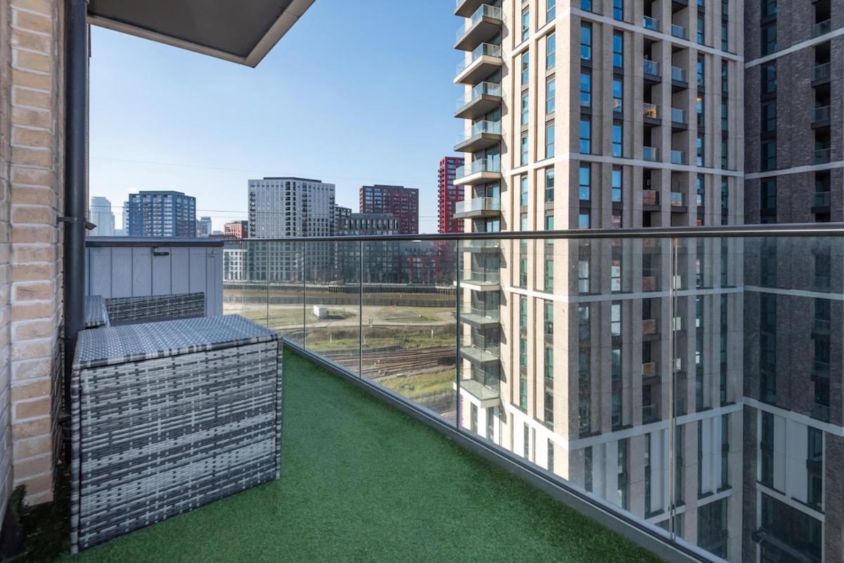 Luxury Effra Gardens, Canning Town 6 3bdr 2bth Appartamento *