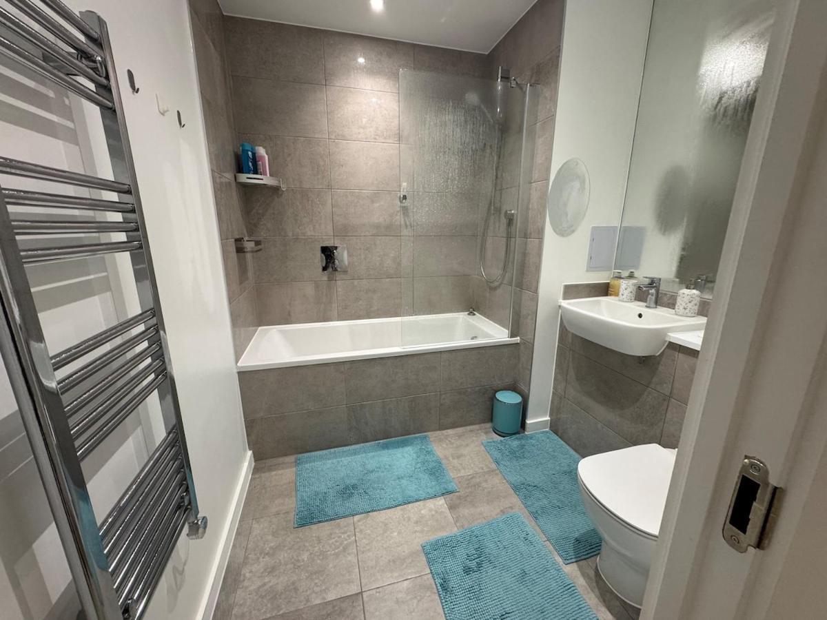 Appartamento Luxury Effra Gardens, Canning Town 6 3bdr 2bth Londra